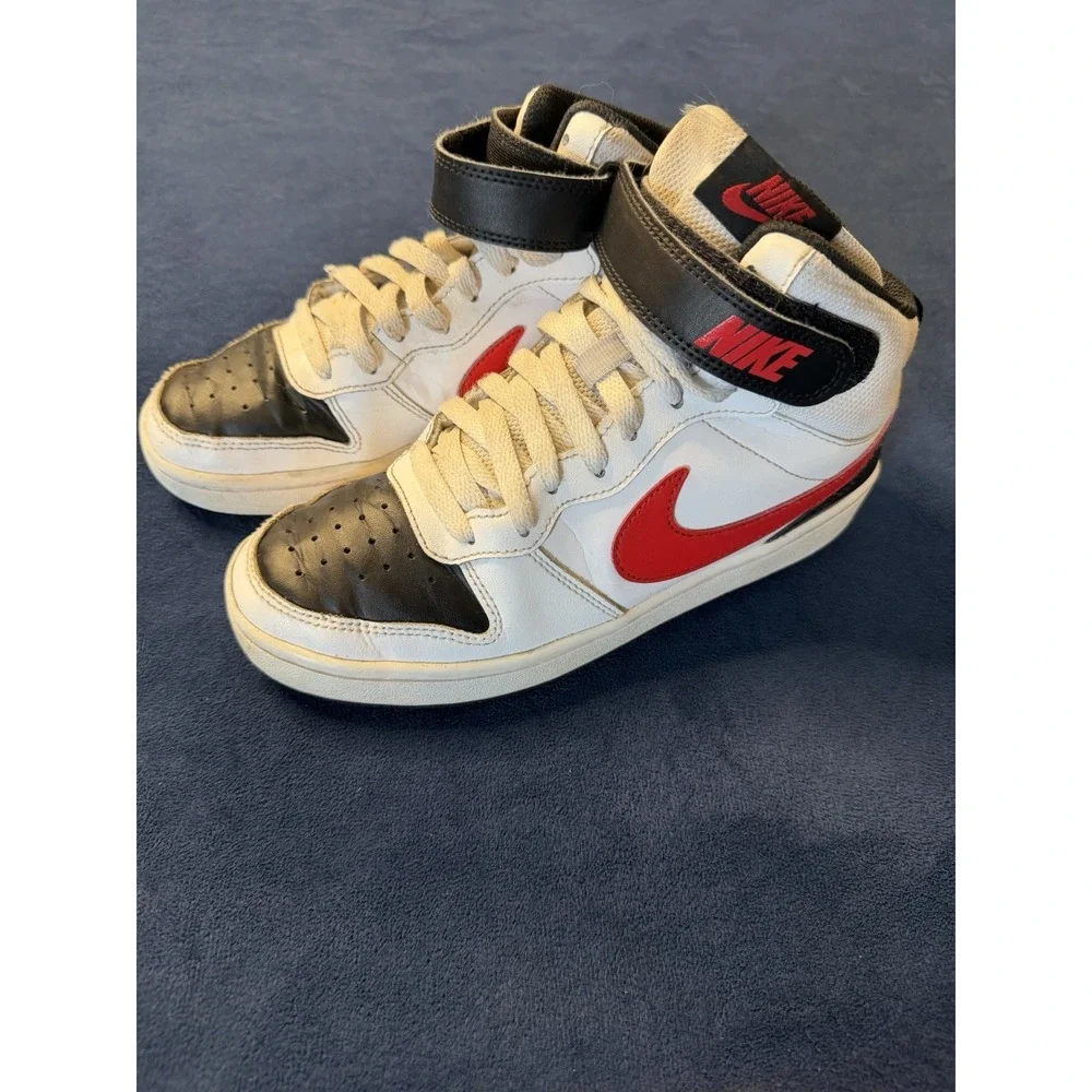 Nike Court Borough Mid 2 Boys Size 6Y White Basketball Shoes Sneakers CD7782-110
